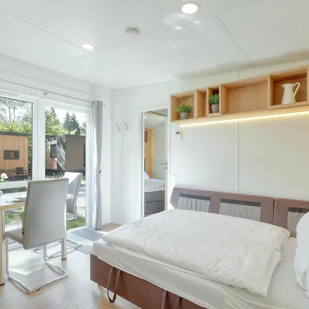 Dom wakacyjny Tiny Haus 73 Am Brombachsee